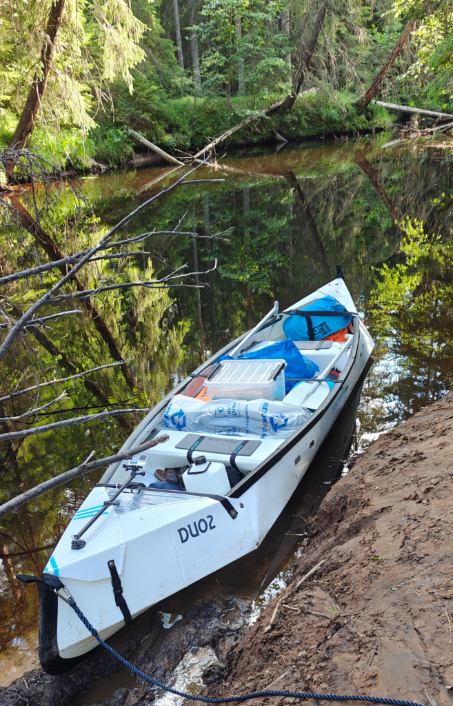 Gott om utrymme och möjligheter att ta med packning på resan med Mycanoe Duo2